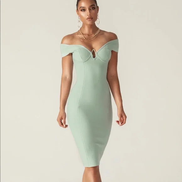 alieva | Dresses | Bodycon Pistachio Green Dress | Poshmark